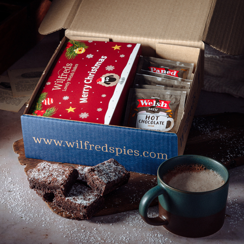 Chocolate Hamper Gift Box – 12 Belgian Chocolate Brownies & 5 Welsh Hot Chocolate Sachets