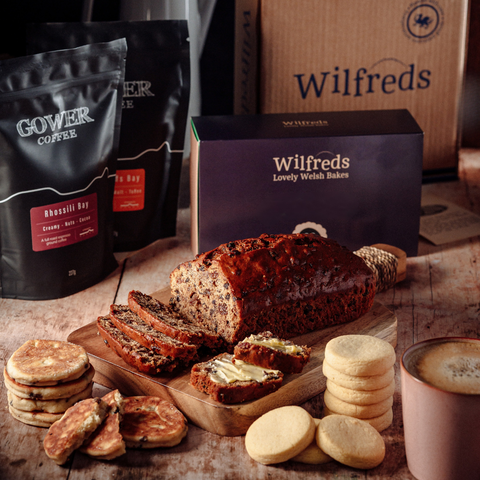 Welsh Coffee Gift Set – Luxury Hamper with Gower Coffee, Bara Brith Loaf, Welsh Cakes & Shortbread