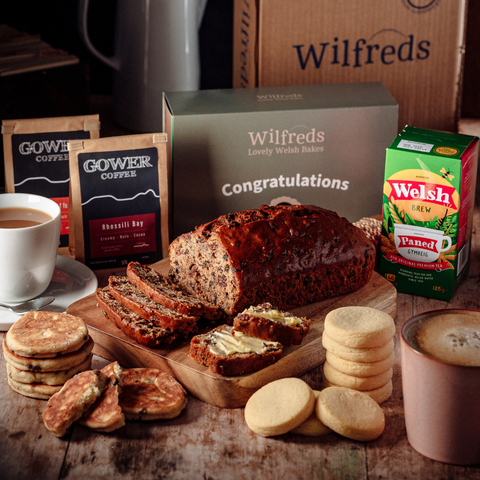 Luxury Welsh Tea & Coffee Hamper with Bara Brith, Welsh Cakes and Shortbread Biscuits