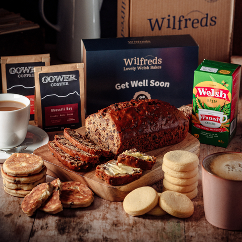 Luxury Welsh Tea & Coffee Hamper with Bara Brith, Welsh Cakes and Shortbread Biscuits