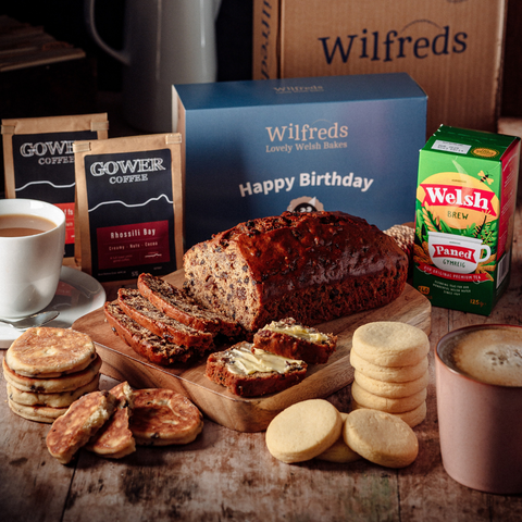 Luxury Welsh Tea & Coffee Hamper with Bara Brith, Welsh Cakes and Shortbread Biscuits
