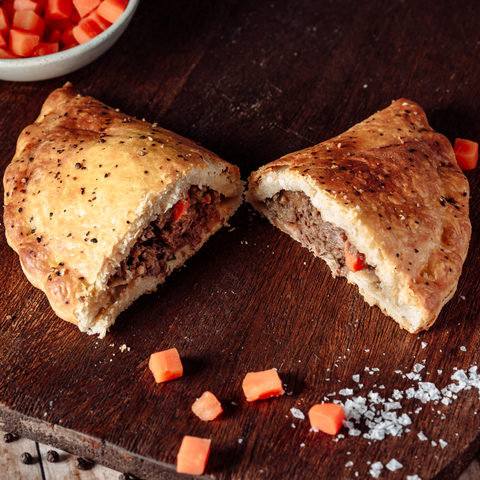 Traditional Beef, Potato & Veg Welsh Oggie Pasty (265g)