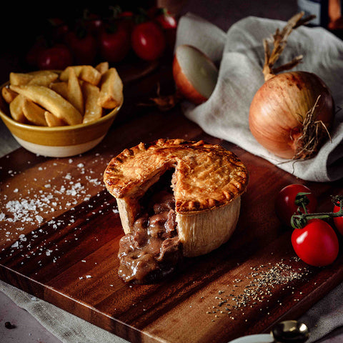 Saucy Cow: Steak & Ale Pie (265g)