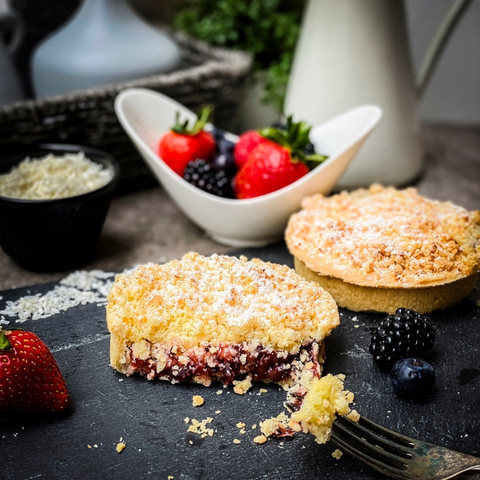 Fruits Of The Forest with Apple & Coconut Crumble Tart (145g)
