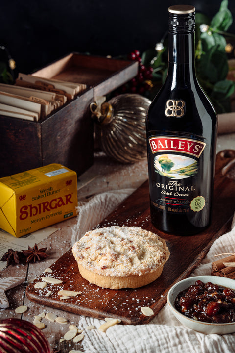 Baileys and Almond Crumble Mince Pies